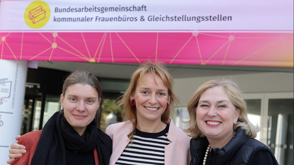 Mary Ellen Witzmann, Katrinbrüninghold, Dr Marie Luise Löffler