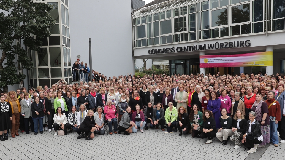 Gruppenbild alle Teilnehmerinnen 