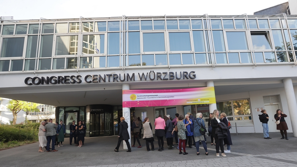 Kongresszentrum von außen